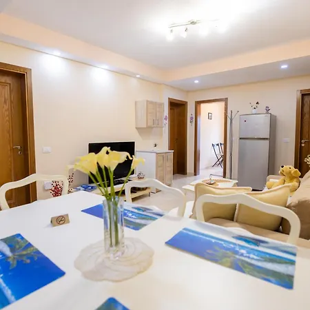 Nathalies Appartamento Vlorë